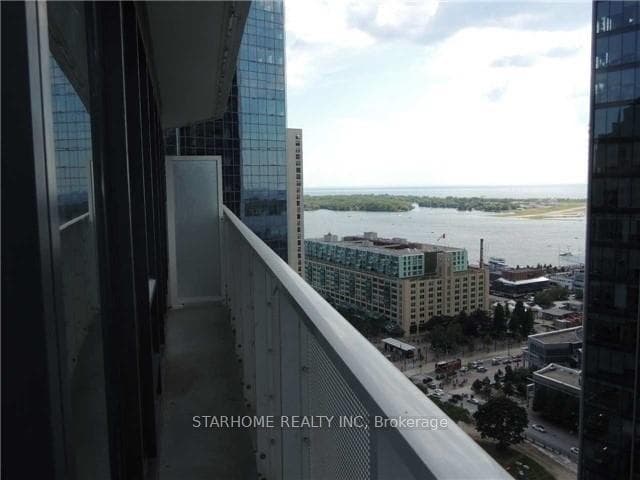 88 Harbour Street Unit 5402 photo 3