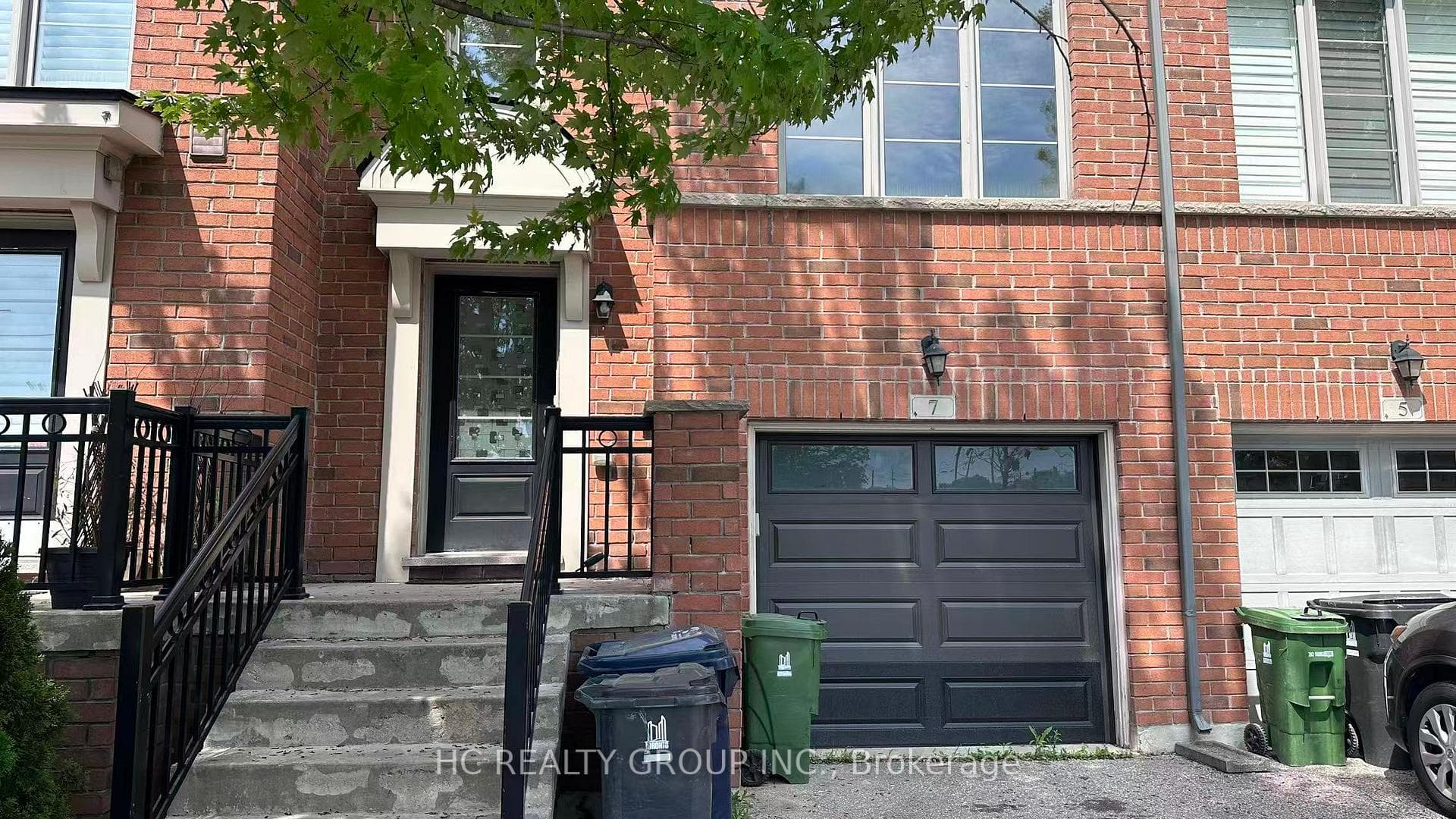 7 Lily Cup Avenue photo 1