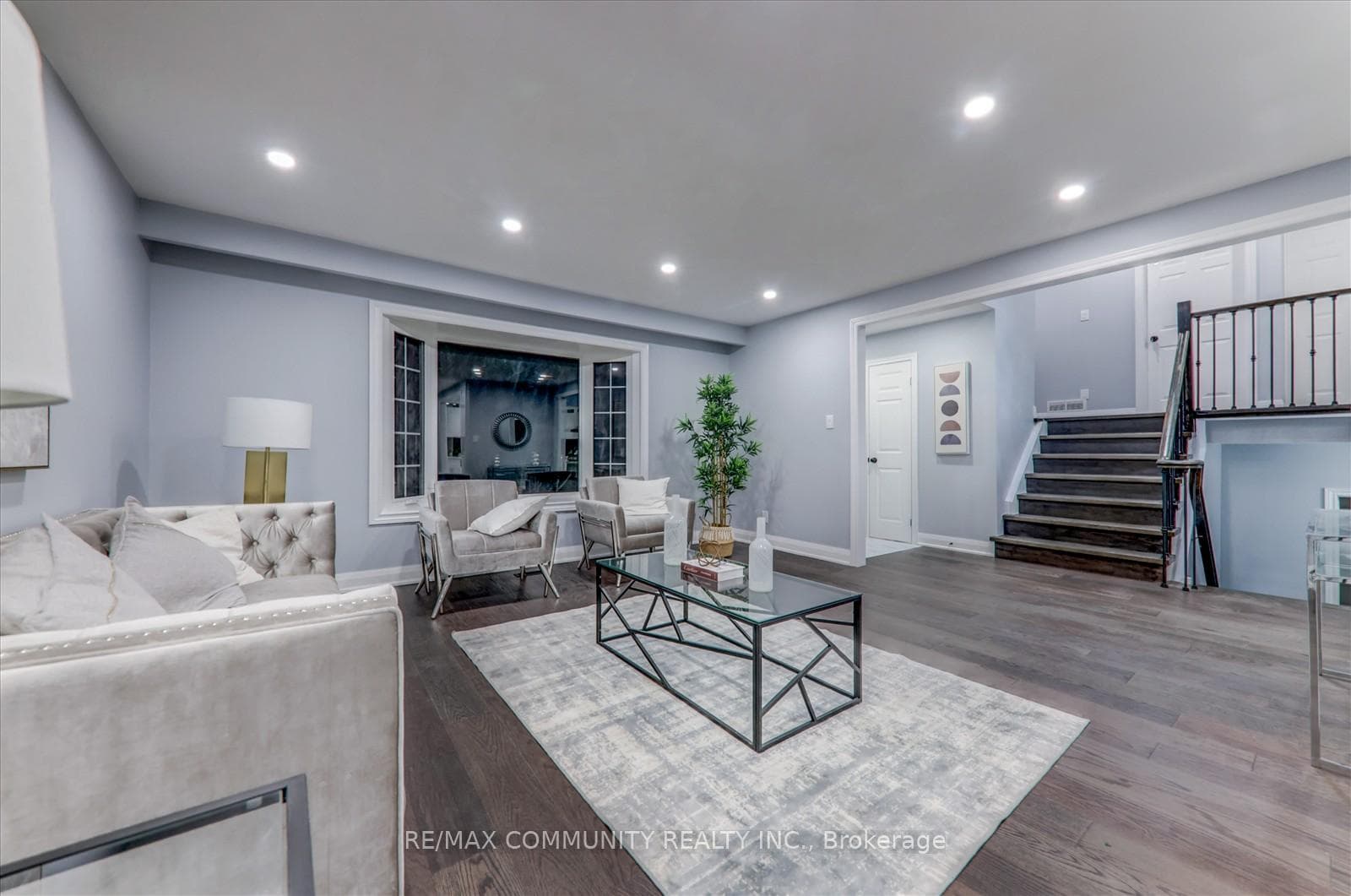 31 Tilley Drive photo 8