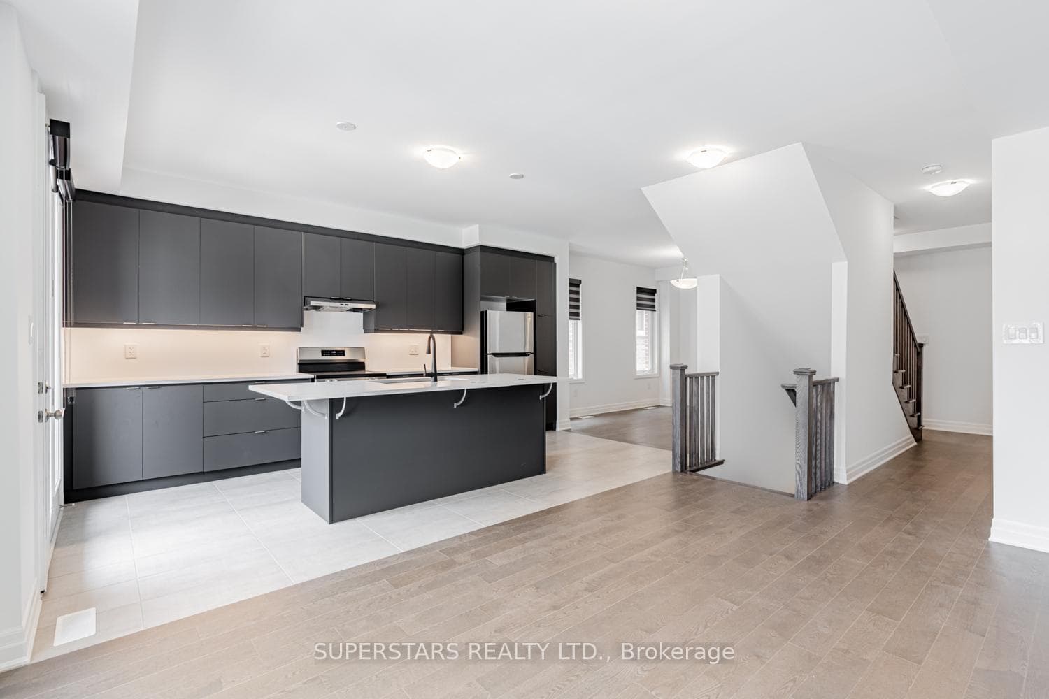 19 Avani Avenue photo 7