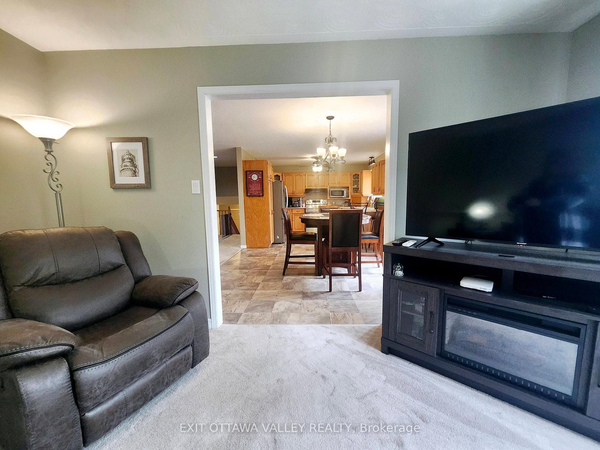 2943 B Line Road photo 13