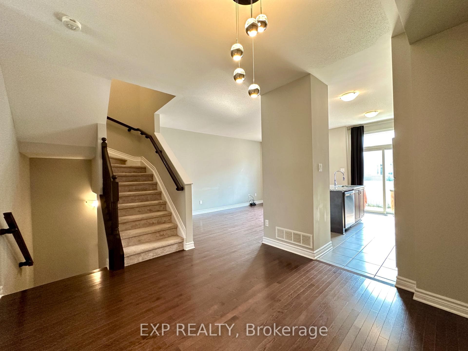 2470 Waterlilly Way photo 4
