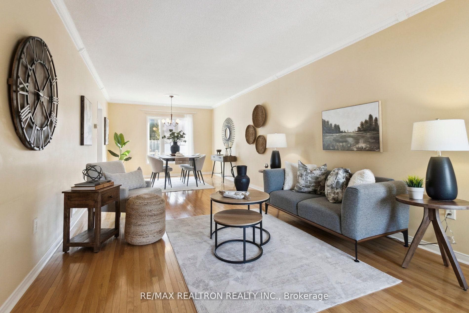 84 Desert View Crescent photo 8