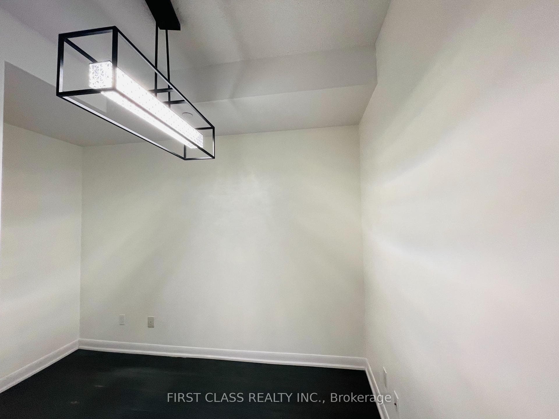 5168 Yonge Street Unit PH305 photo 16