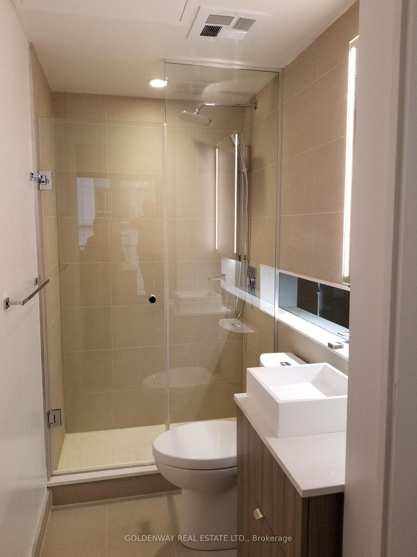 215 Queen Street Unit 612 photo 7