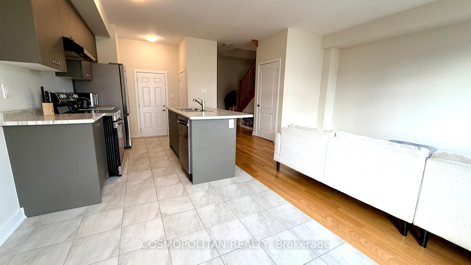 156 Keelson Street photo 7
