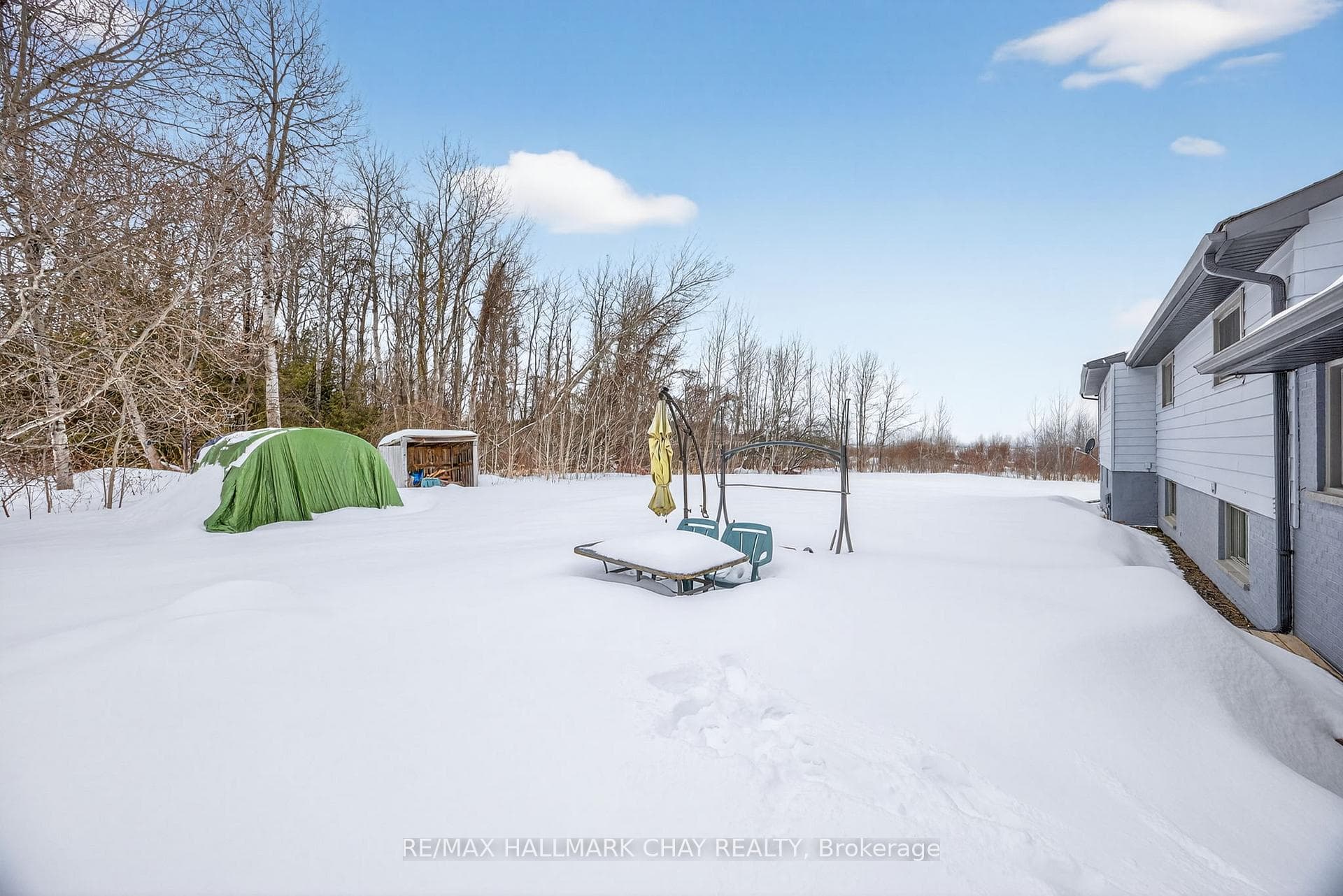 5277 5th Side Road Unit B photo 15