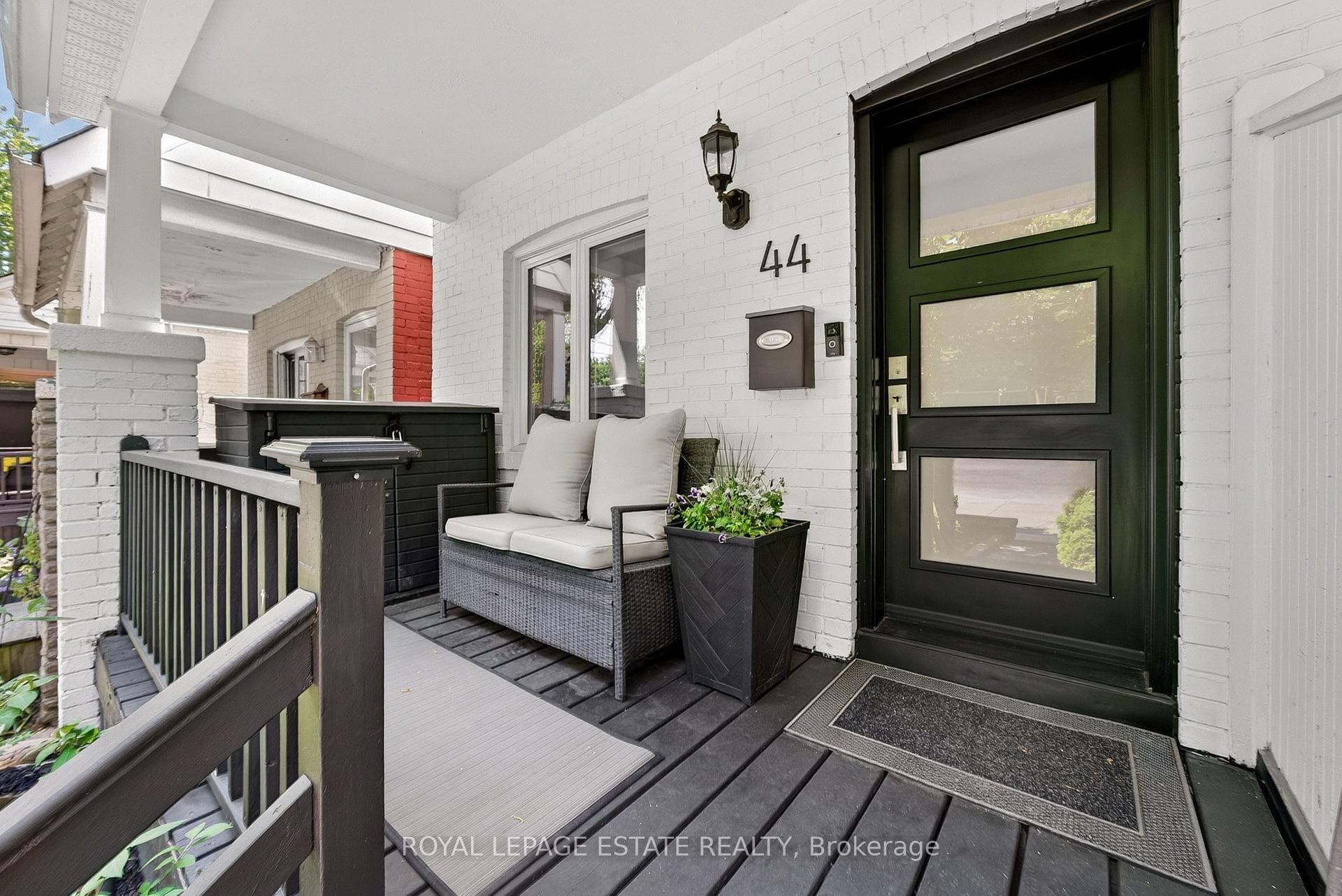 44 Bastedo Avenue photo 3