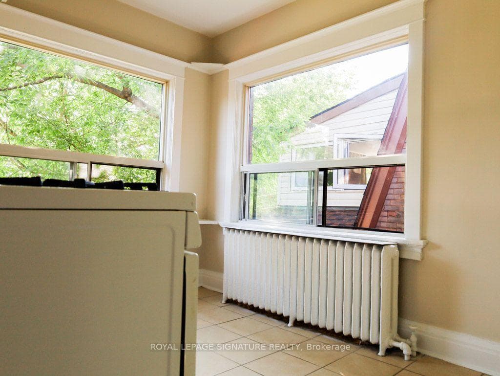111 Northcliffe Boulevard Unit All Inclusive Upper photo 5