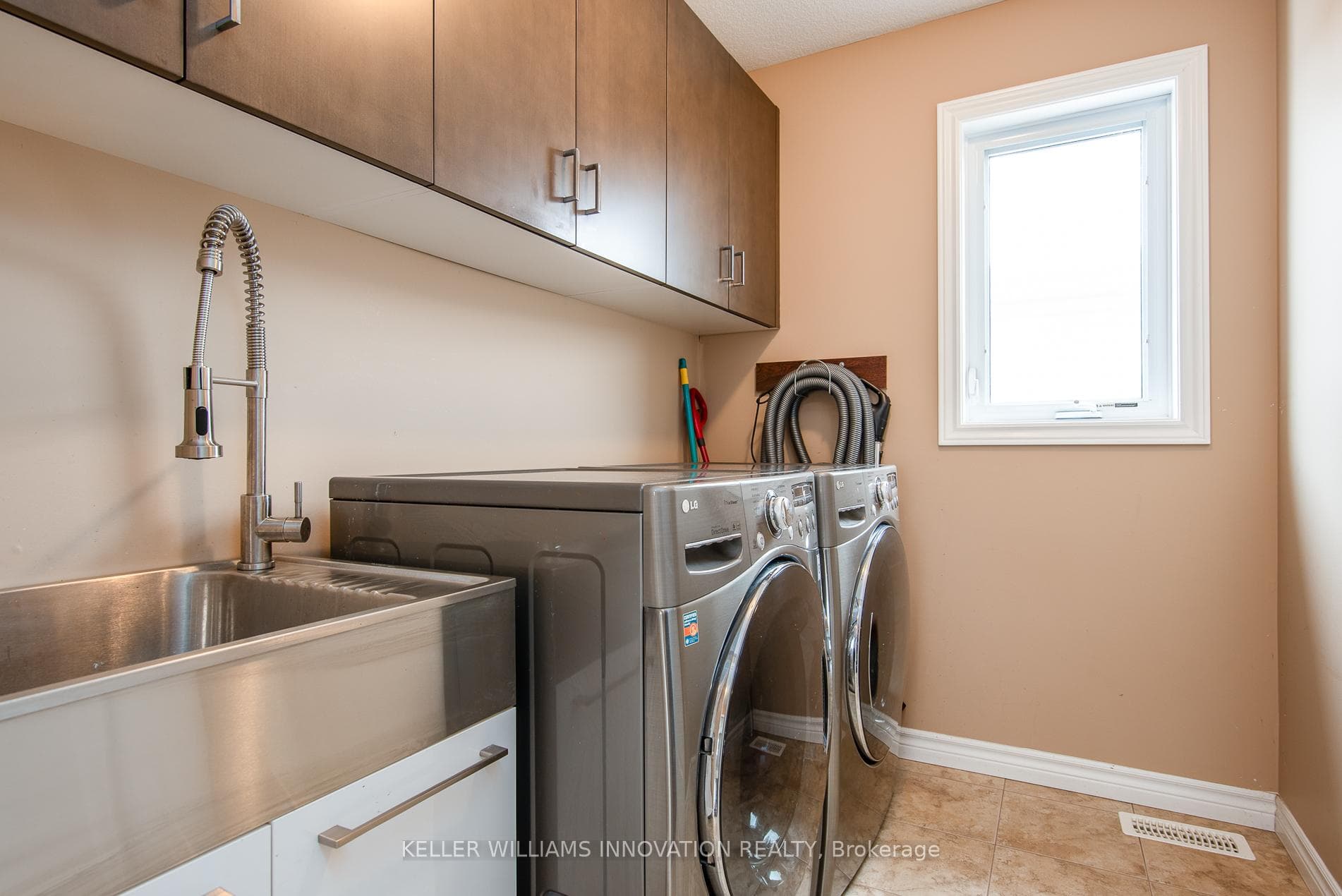14 Condor Street photo 35