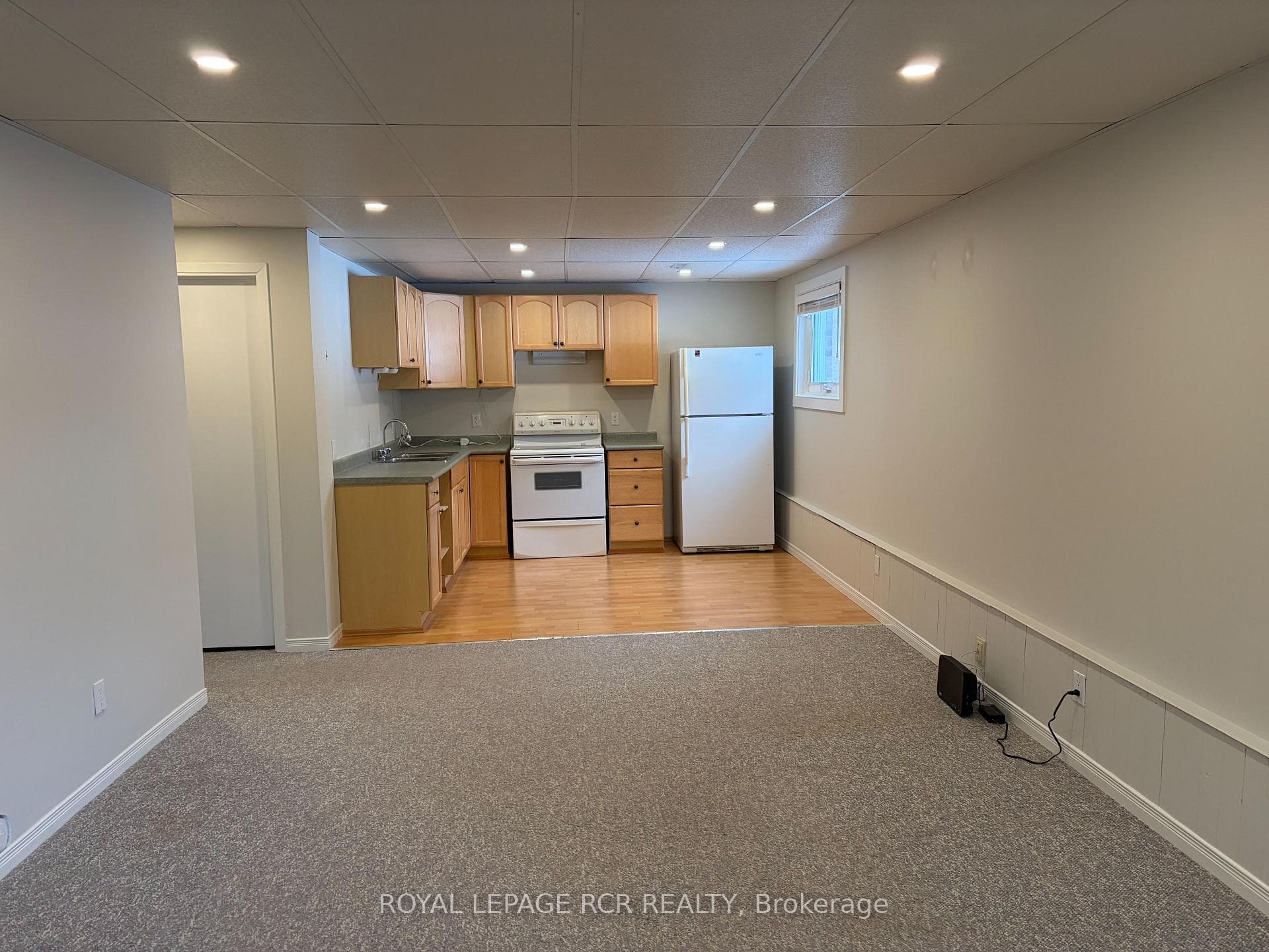 8 Lawton Court photo 22