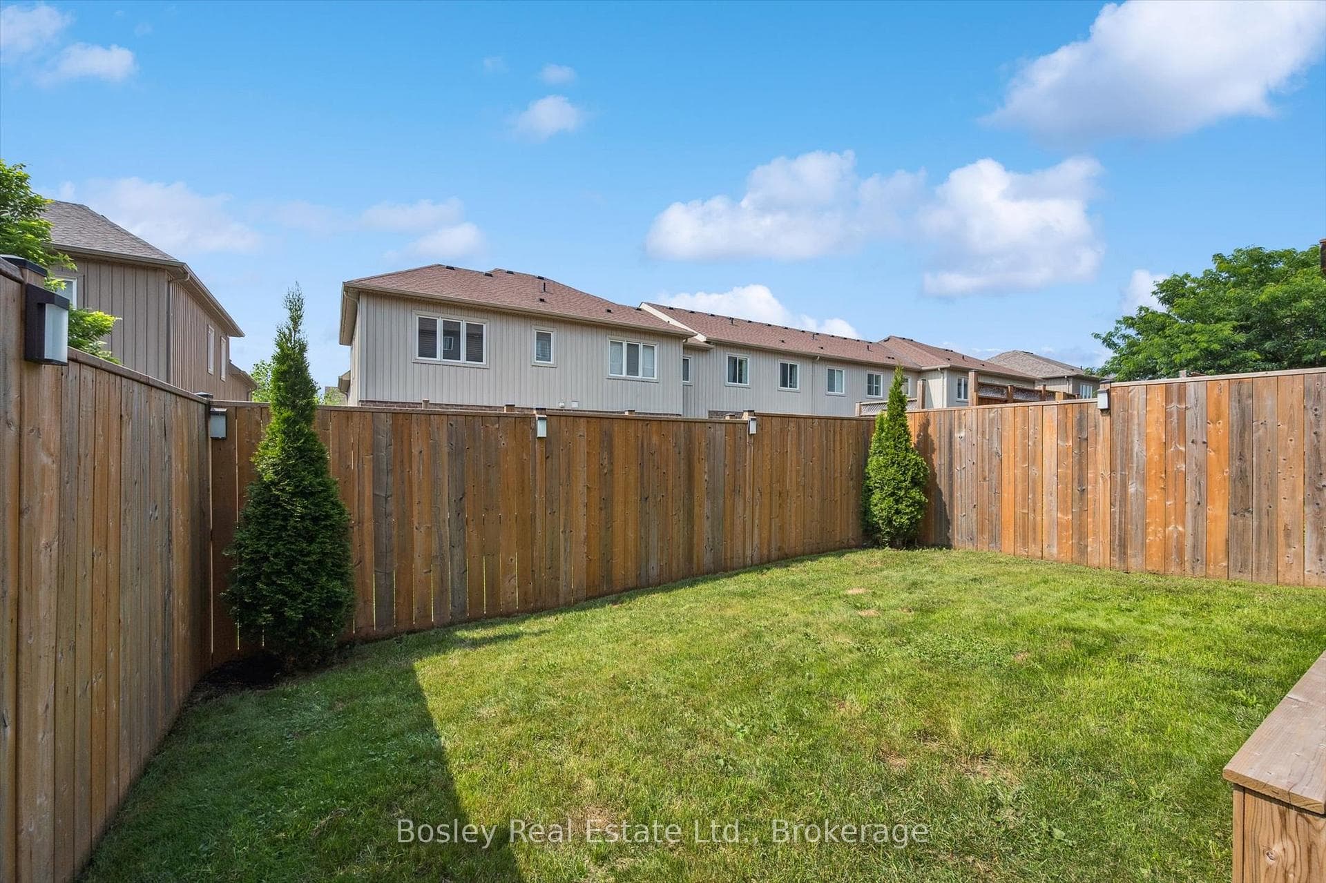 32 Jeffrey Drive photo 35