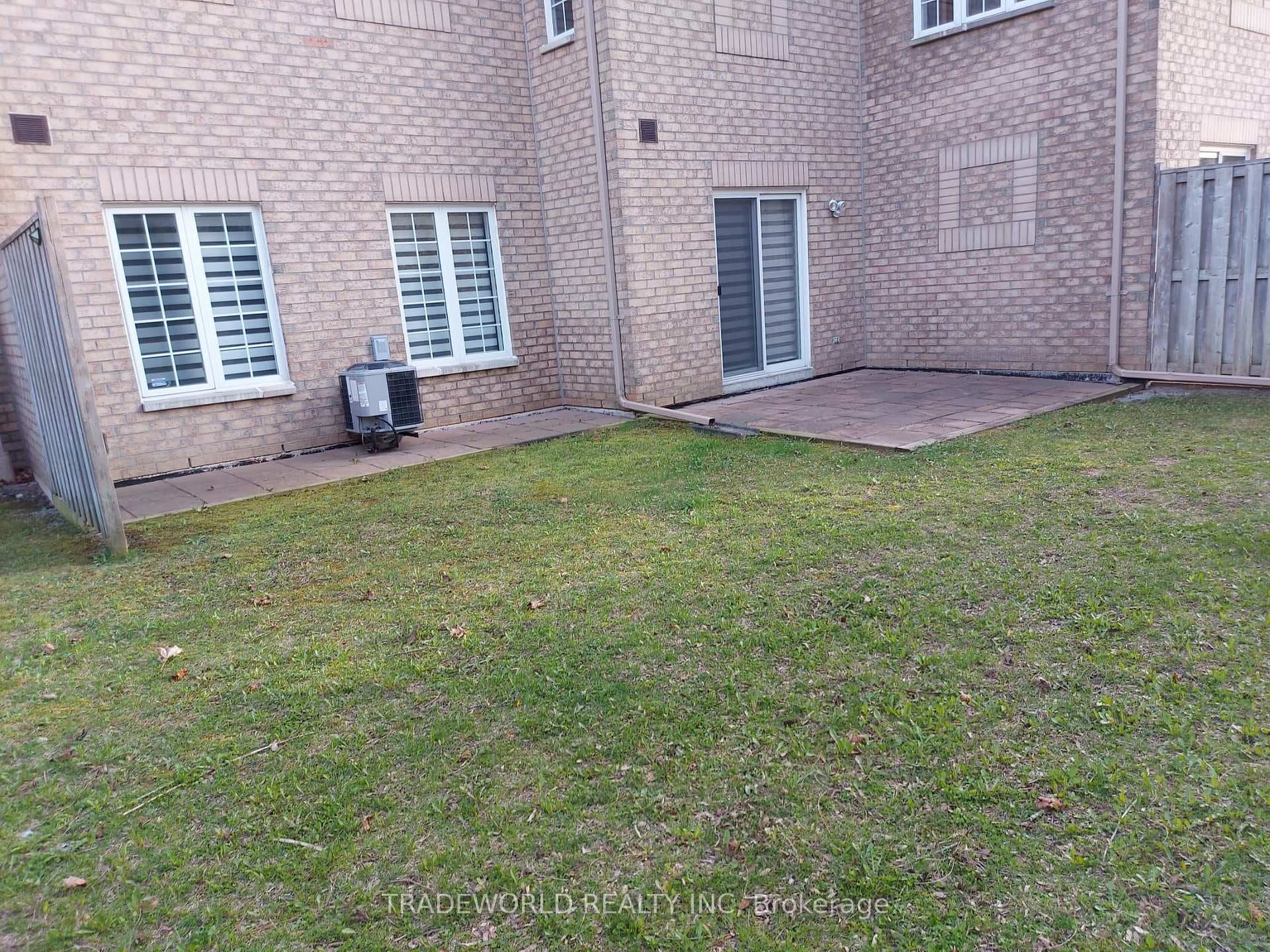 18 St Moritz Way Unit 11 photo 23