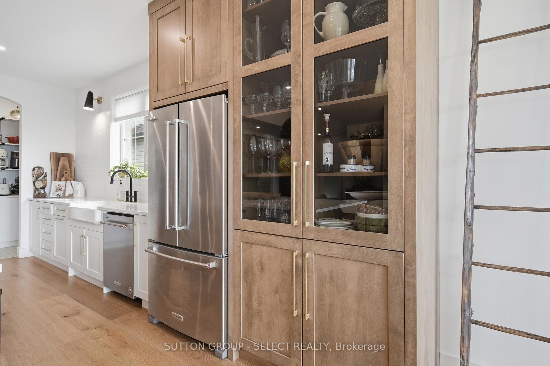 1670 Upper West Avenue photo 14