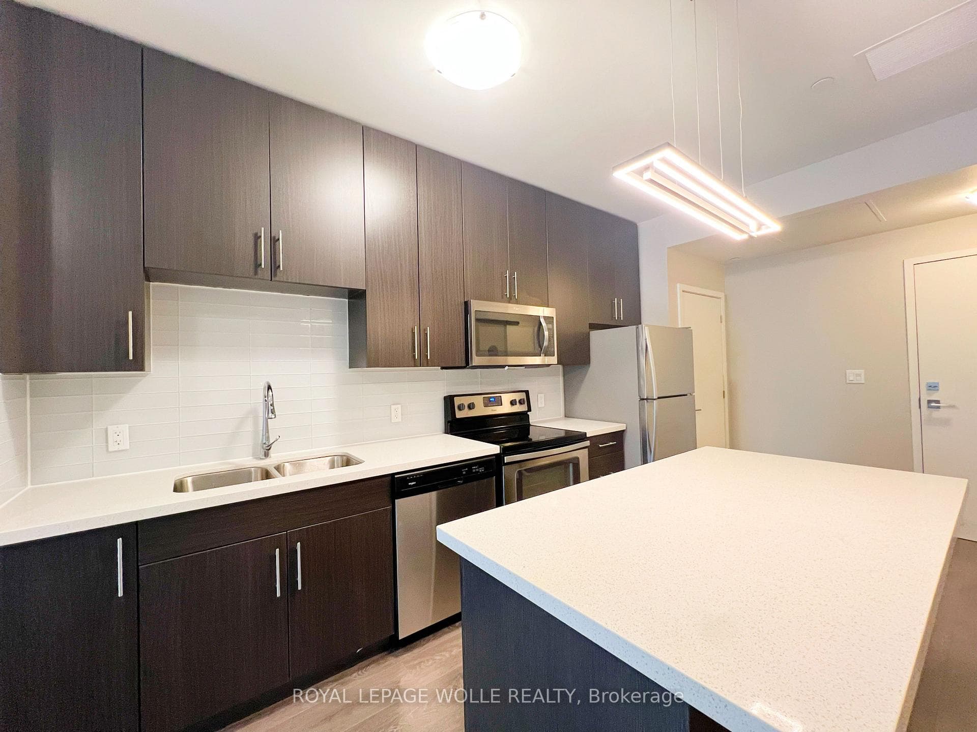 690 King Street Unit 116 photo 10