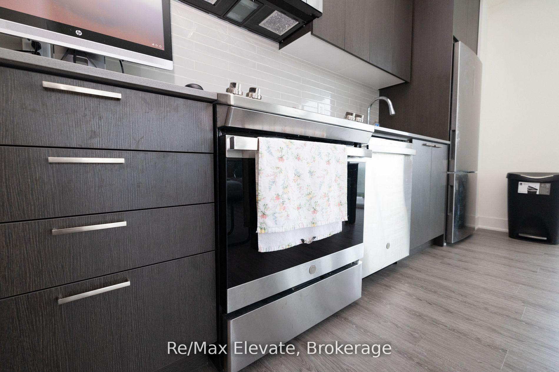 185 Deerfield Road Unit 1010 photo 9