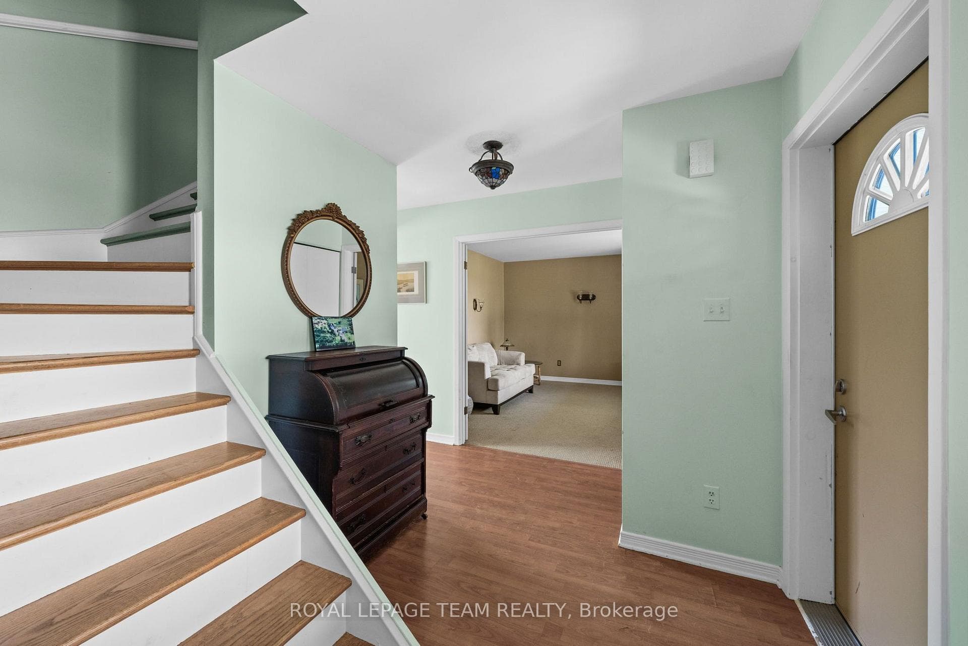 9123 Mcarton Road photo 6