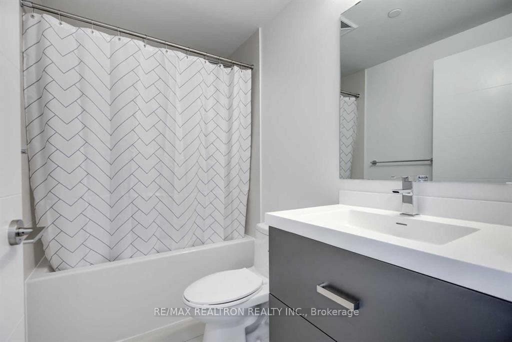 50 Wellesley Street Unit 3808 photo 13