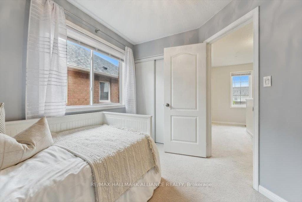 789 Irving Terrace photo 24