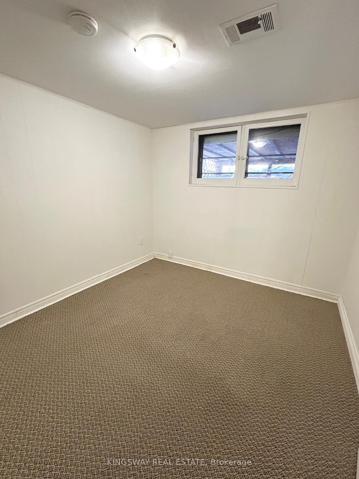 9 Koos Road photo 23