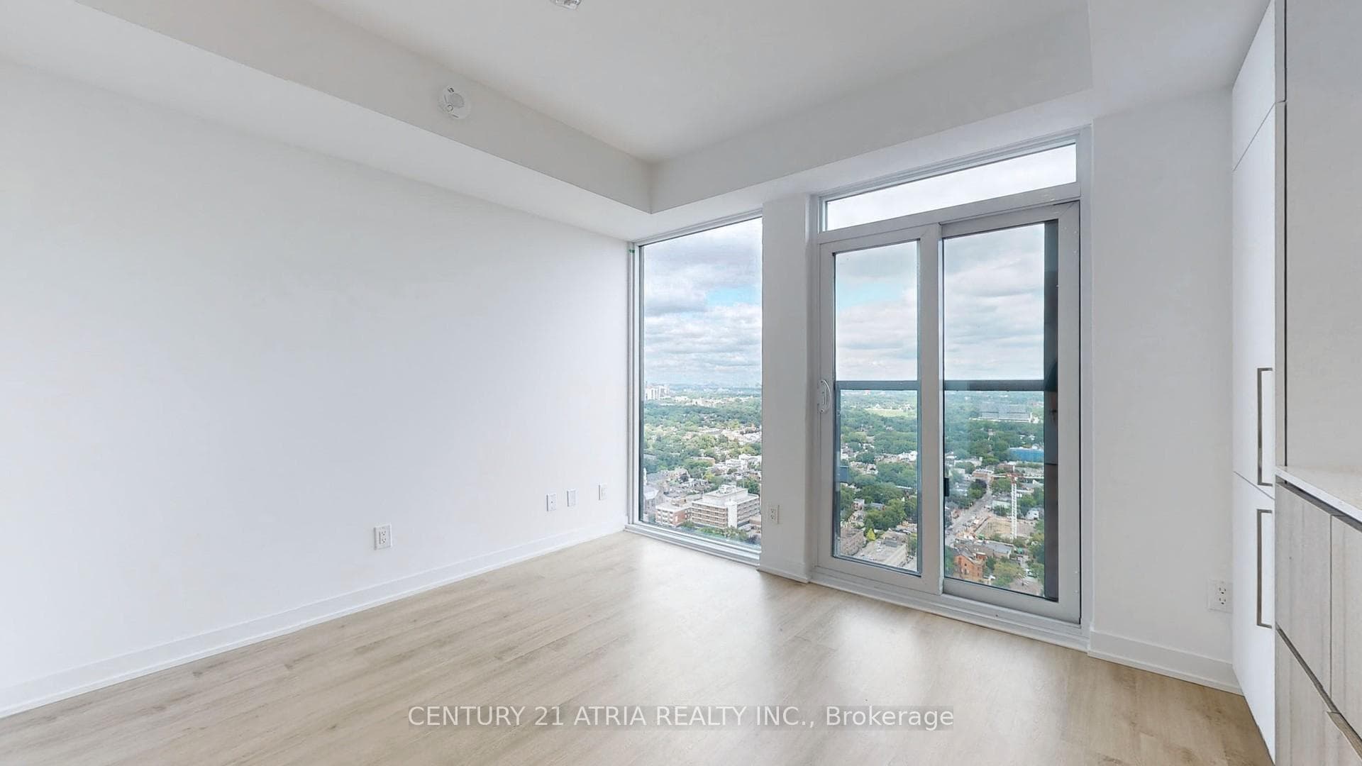 319 Jarvis Street Unit 4012 photo 6