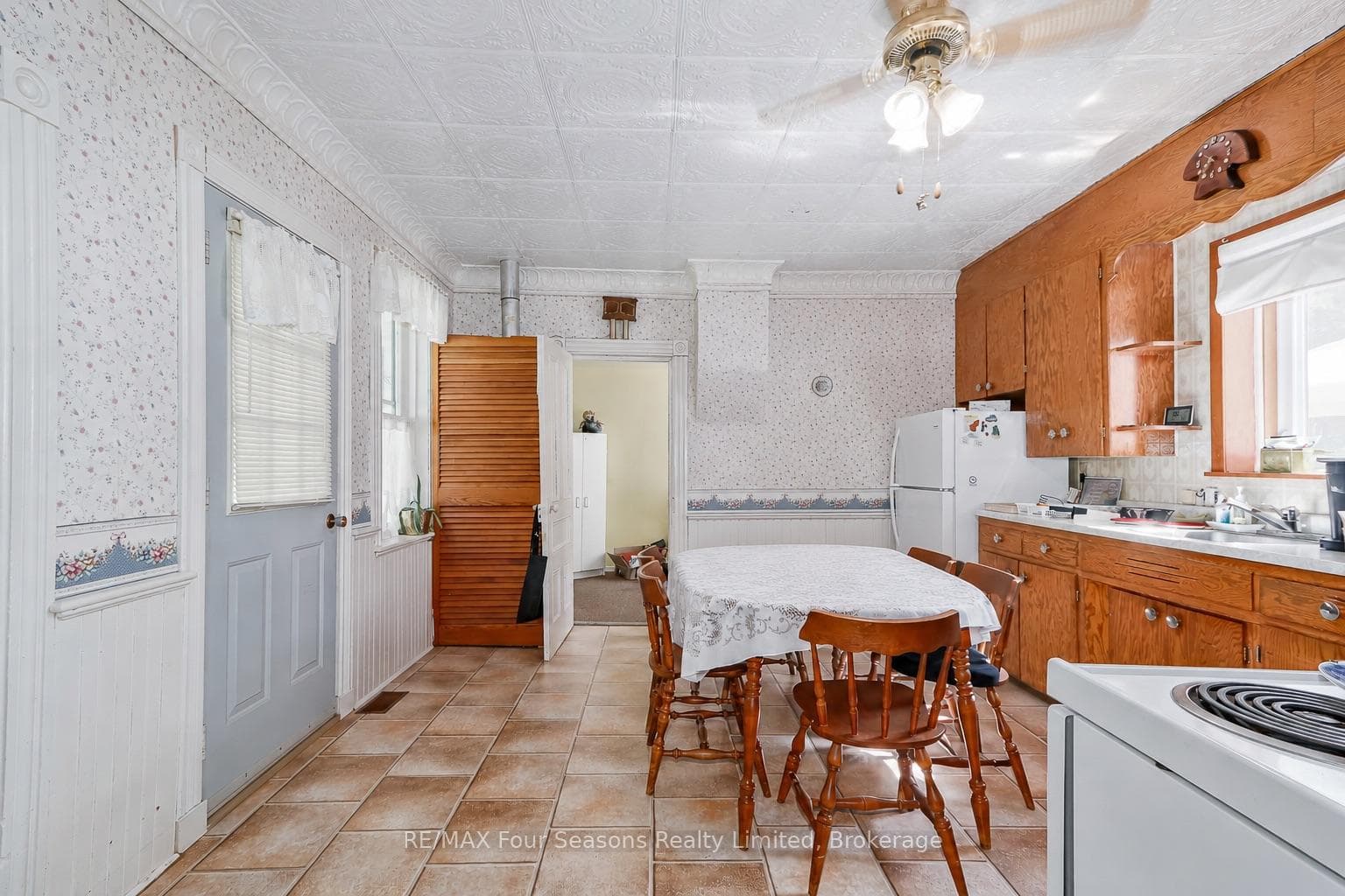 201 Sunnidale Street photo 11
