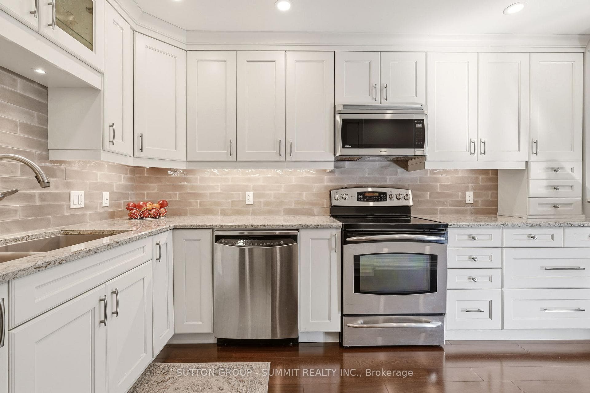 570 Forestwood Crescent Unit 24 photo 6