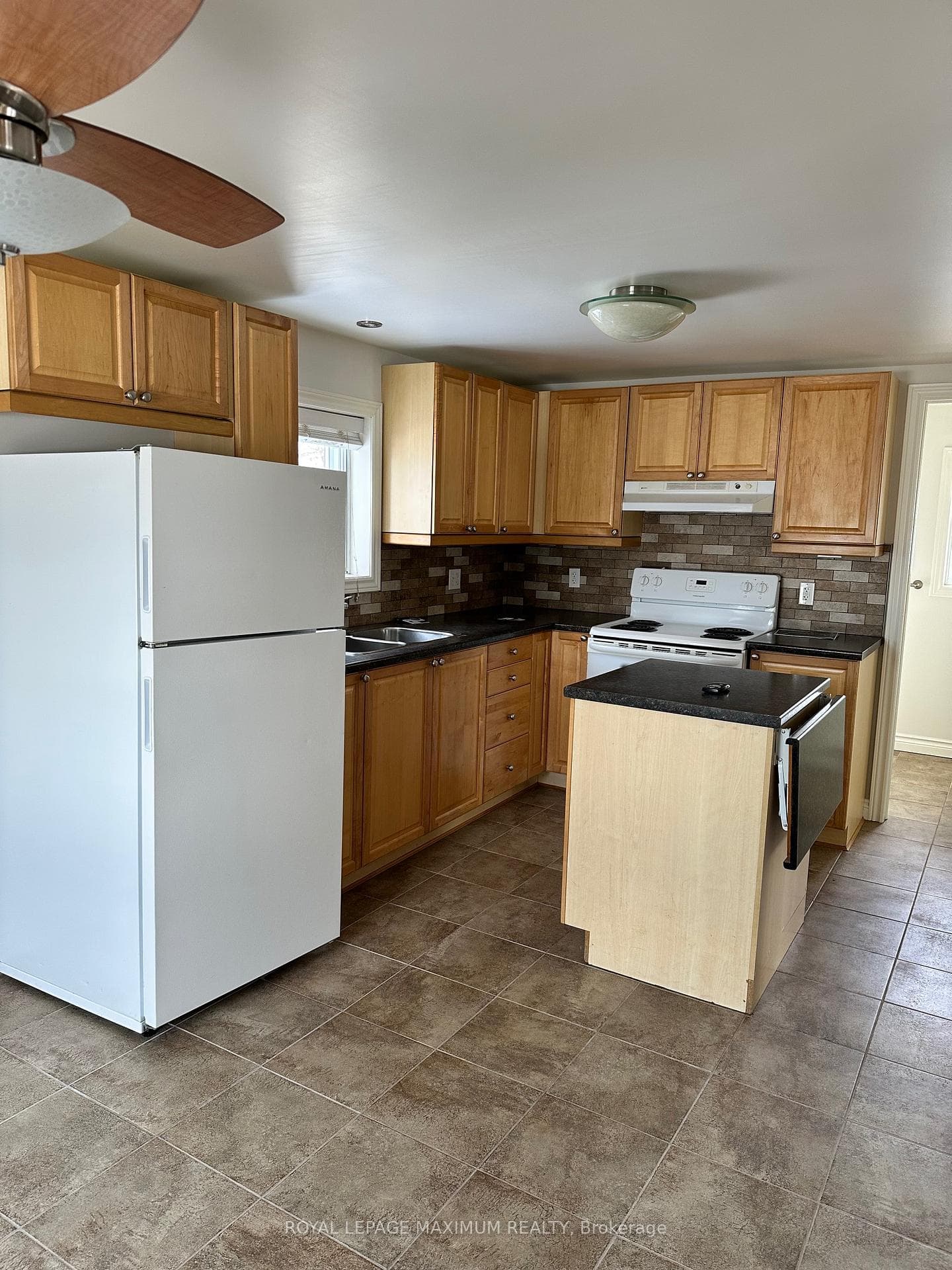 127 Innisfil Street Unit 1 photo 10