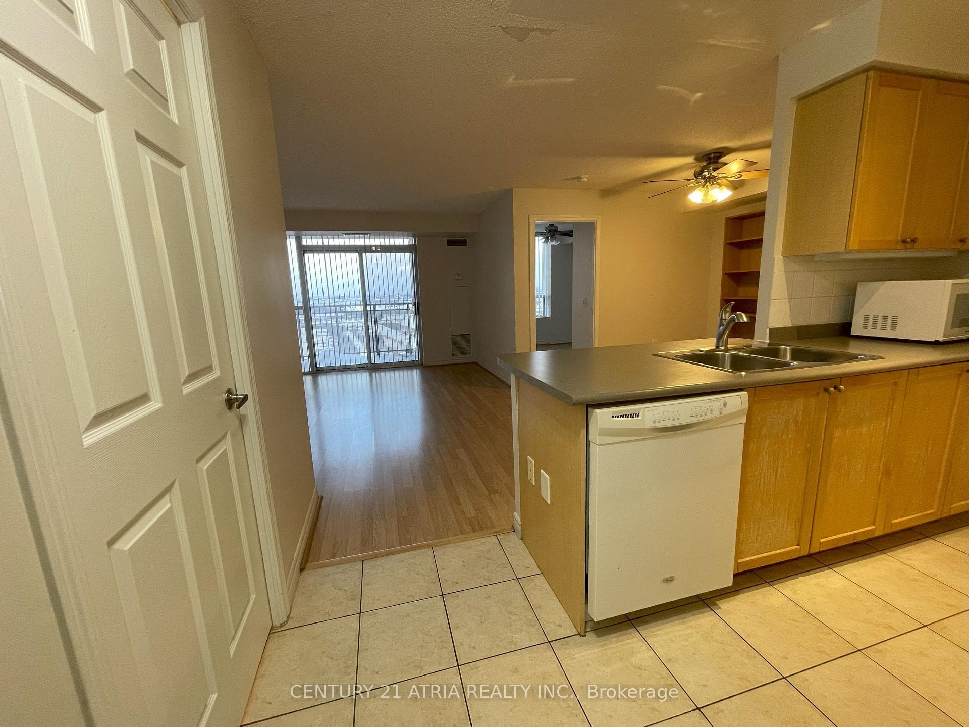 55 Strathaven Drive Unit 1202 photo 5