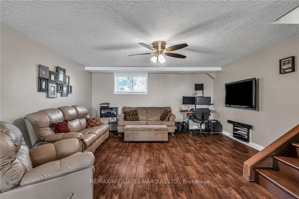 4752 AVONMORE Road photo 16