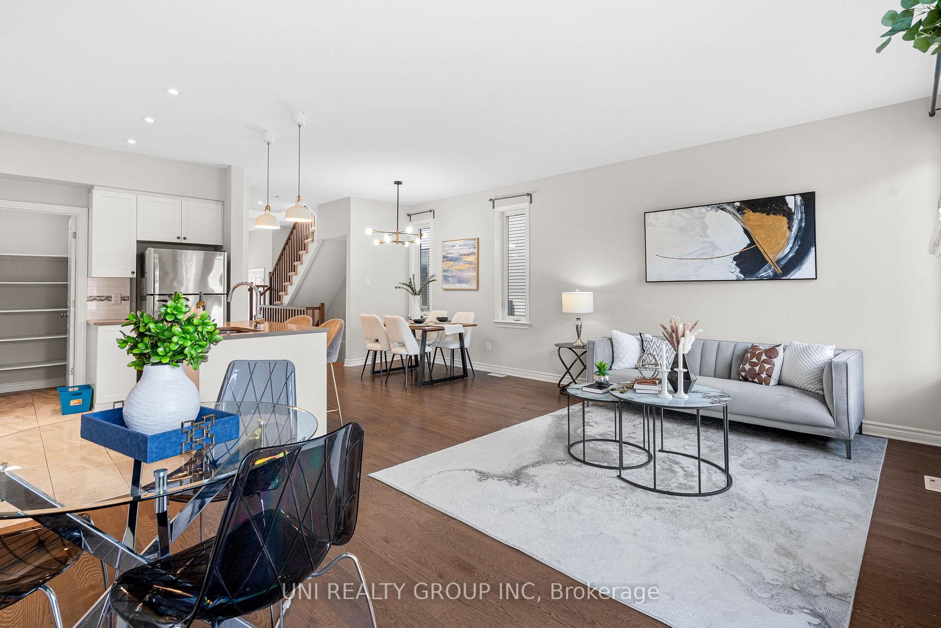 245 Dolce Crescent photo 8