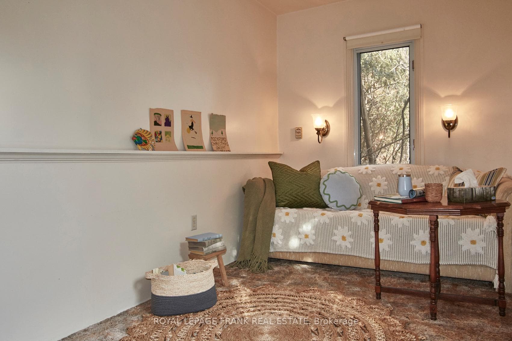 372 Arbor Court photo 13