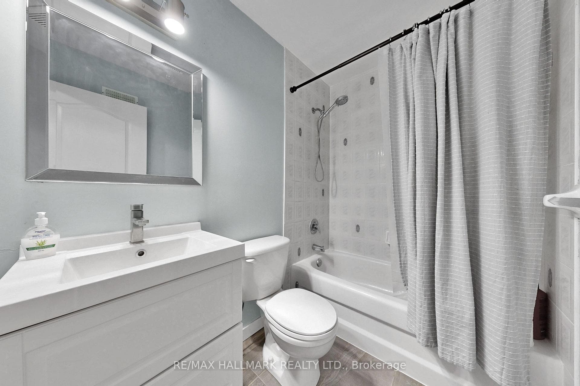 71 Hunter Road photo 37