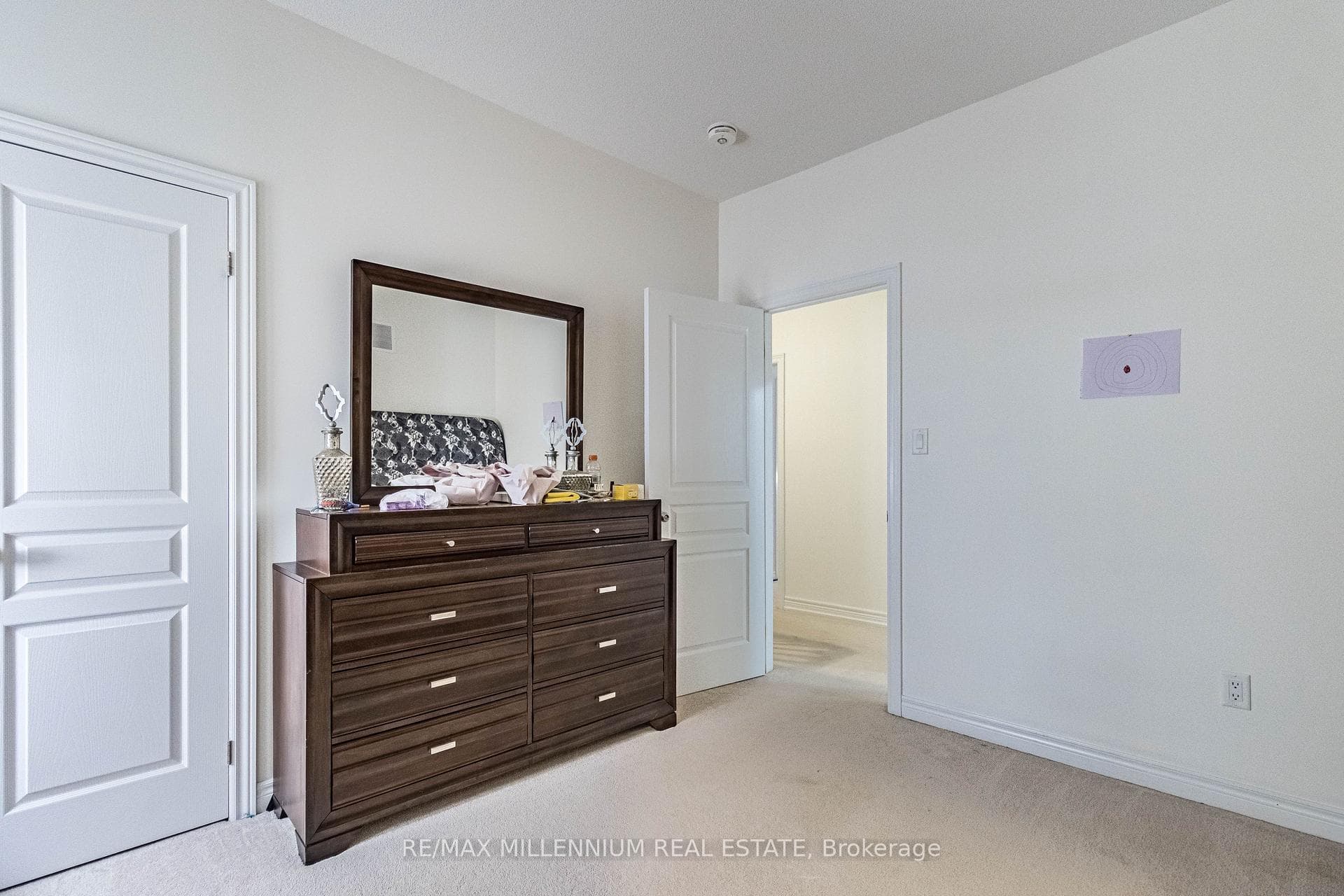 31 O'Connor Crescent photo 16