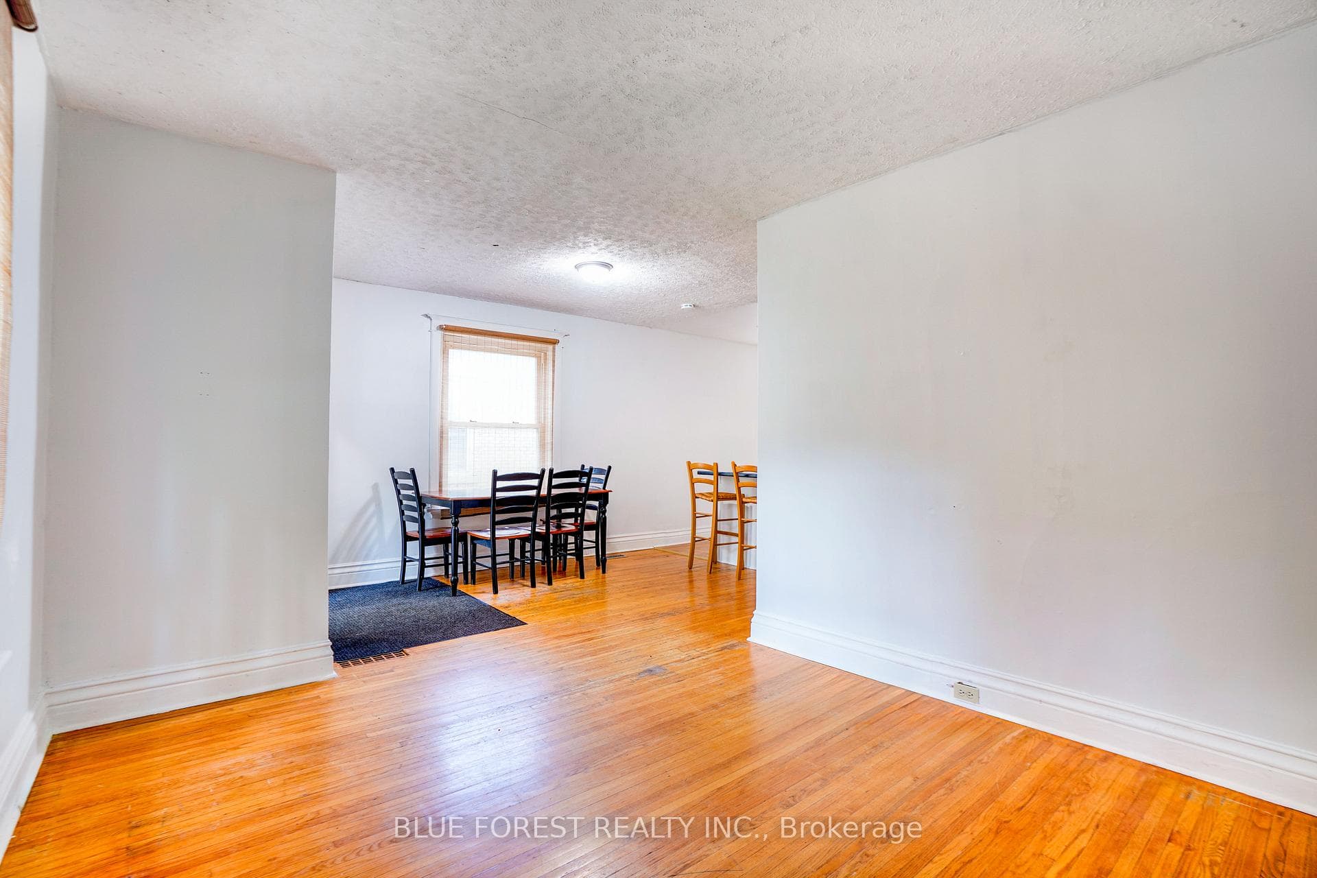 236 Bernard Avenue photo 11