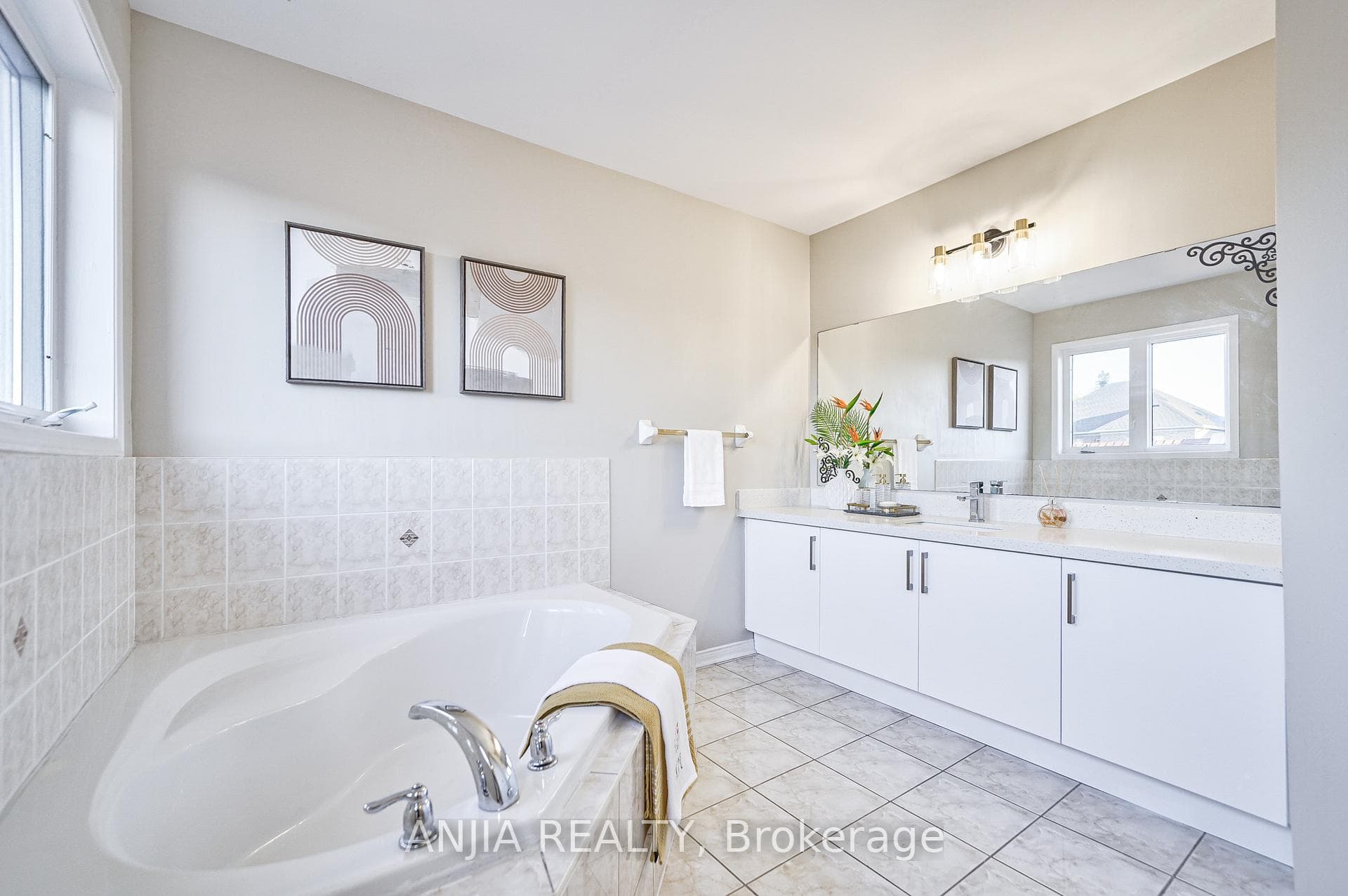 46 West Normandy Drive photo 22