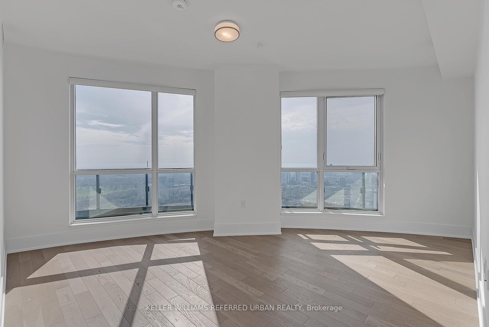 585 Bloor Street Unit 4118 photo 19