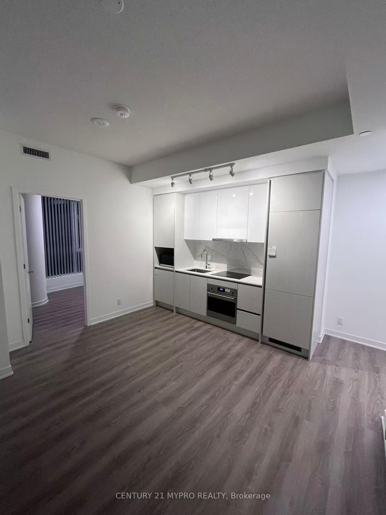 180 Front Street Unit 1111 photo 19
