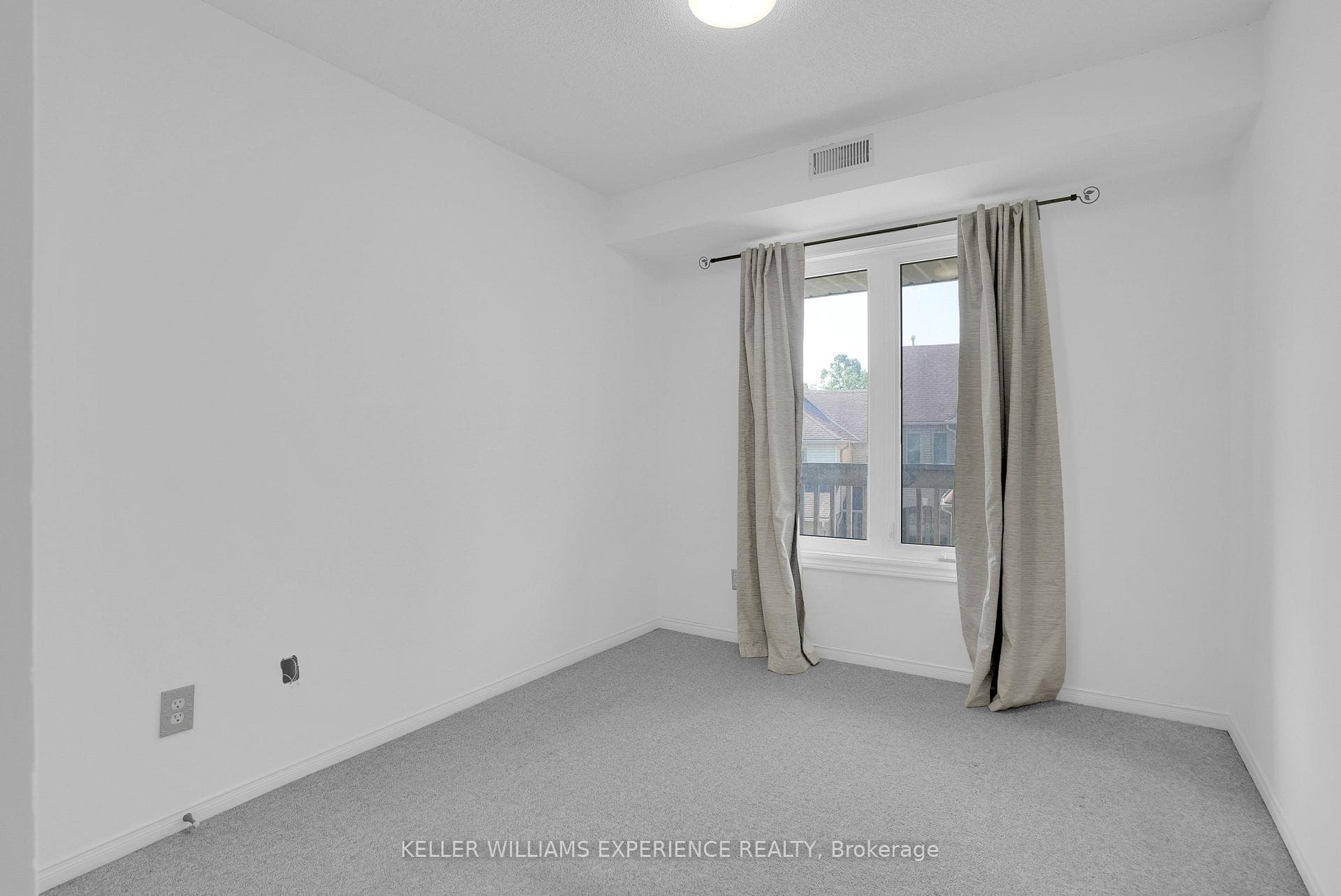 492 Laclie Street Unit 204 photo 7