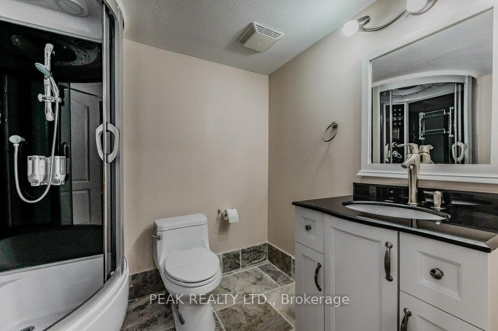 119 Paige Street photo 37