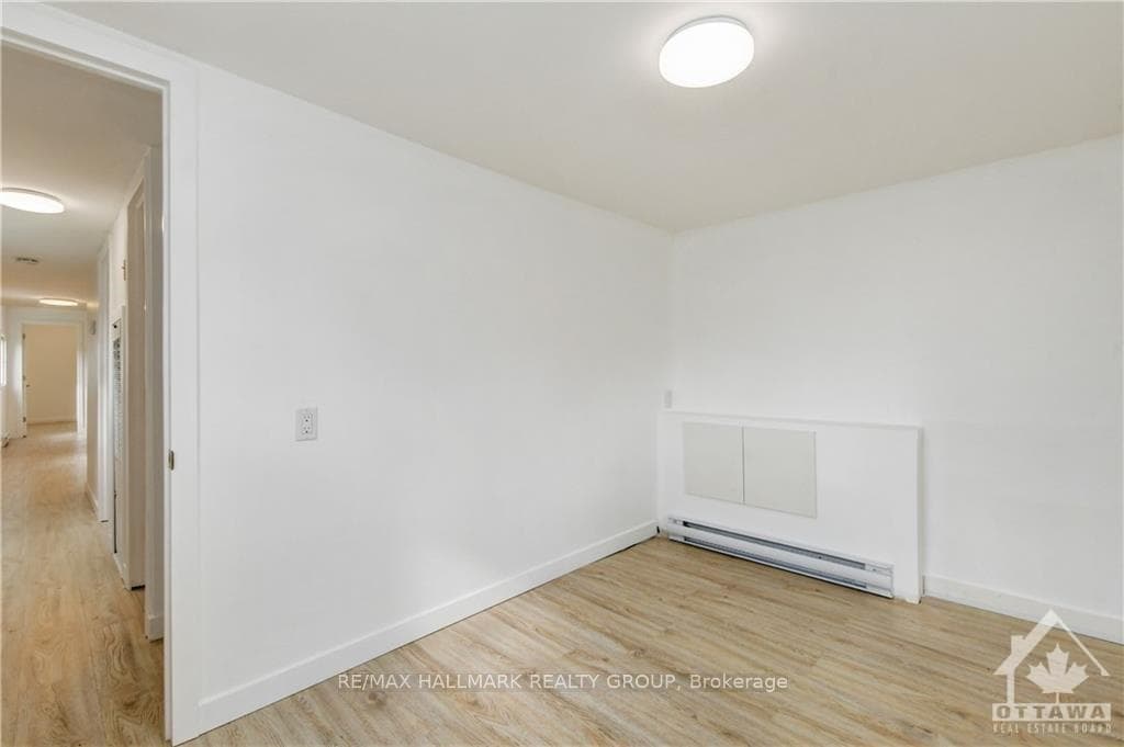 64 RICHARDS Lane photo 16