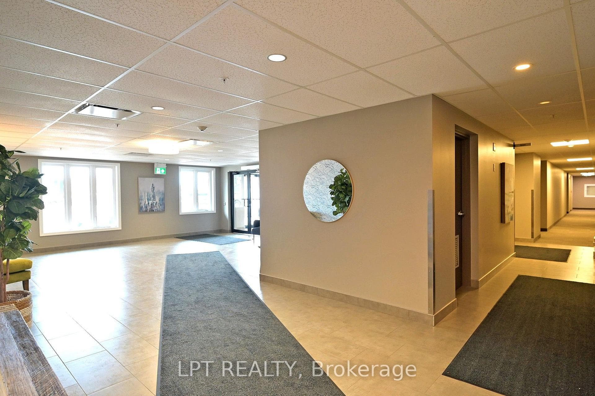 104 Summit Ridge Drive Unit 302 photo 6