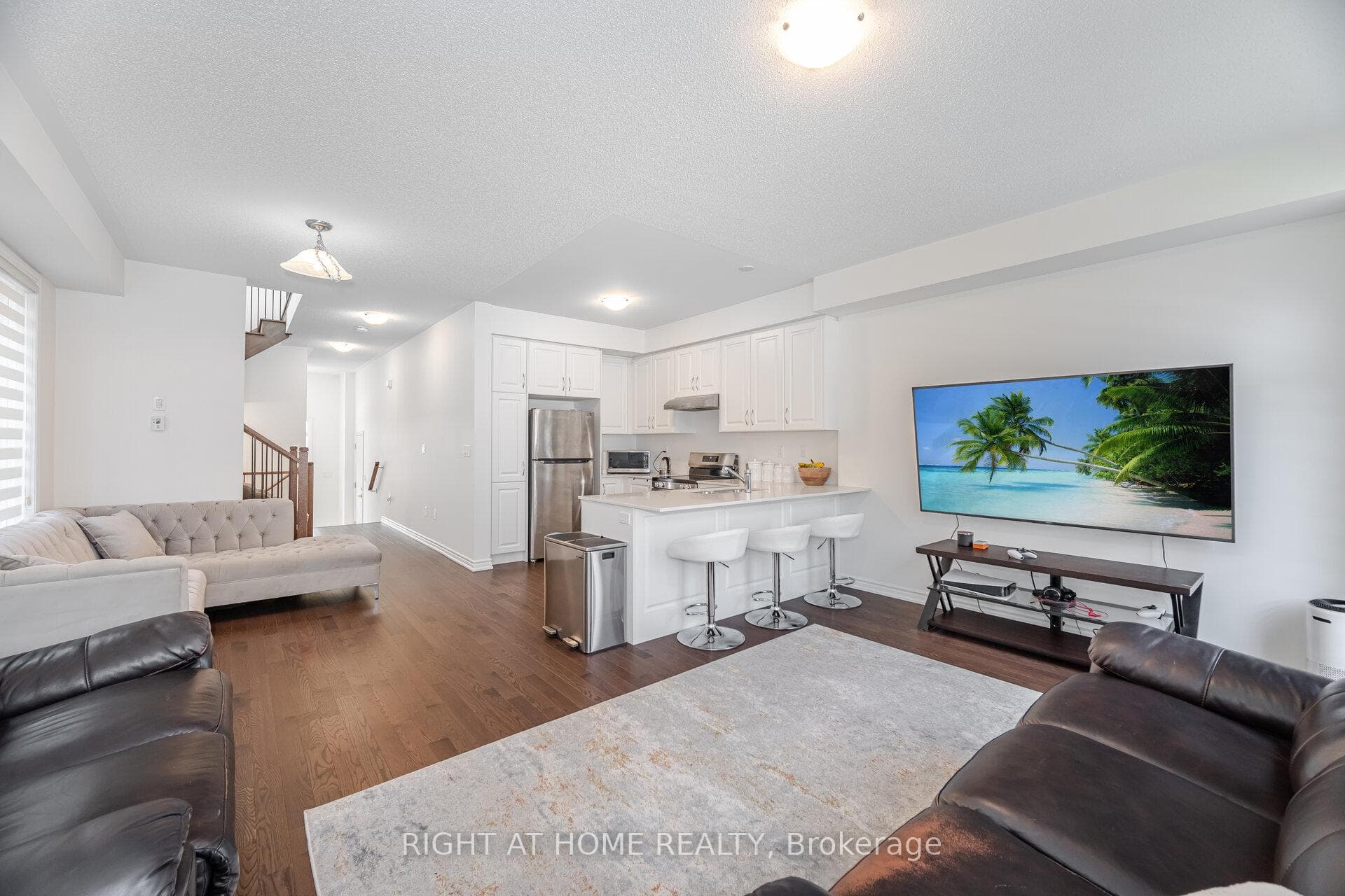 462 Celandine Terrace photo 16
