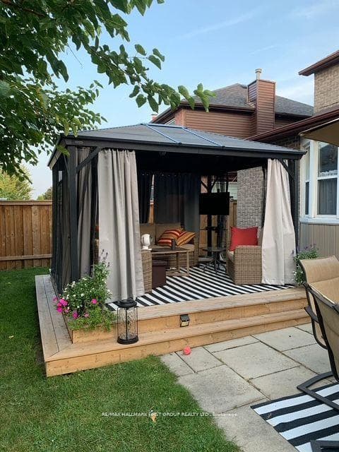 69 Addley Crescent photo 30