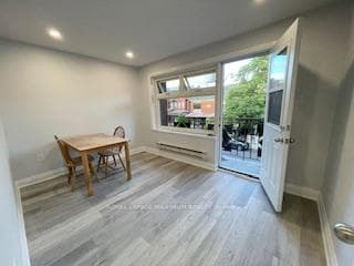 198 Markham Street Unit 2 photo 2