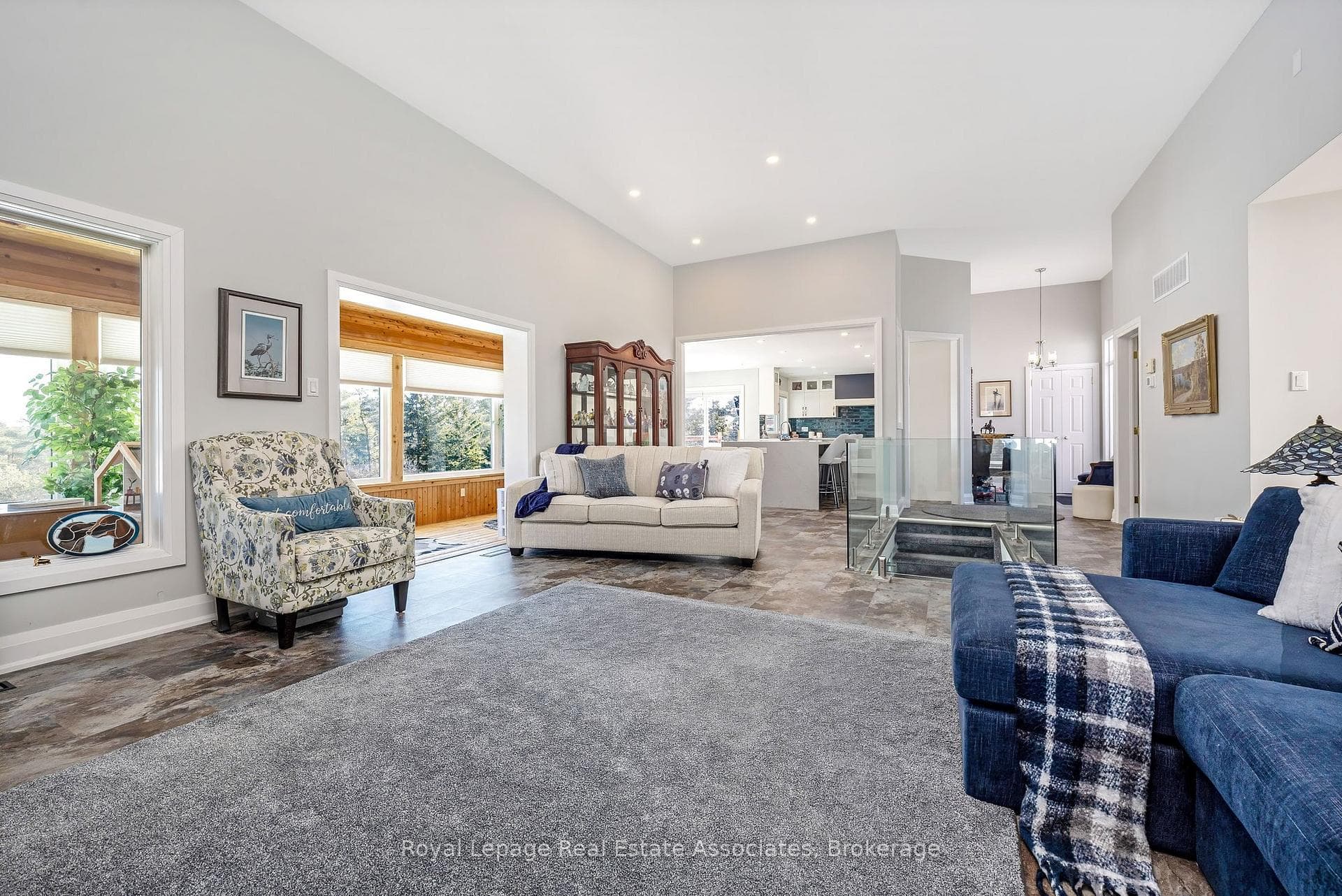 10 Kildare Drive photo 9