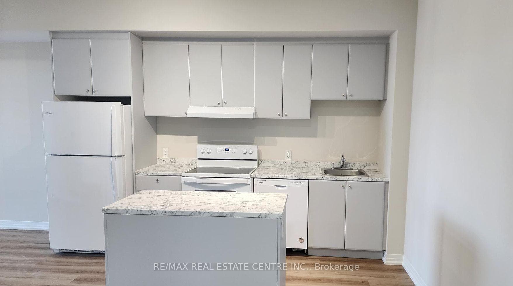 50 Herrick Avenue Unit LP18 photo 2