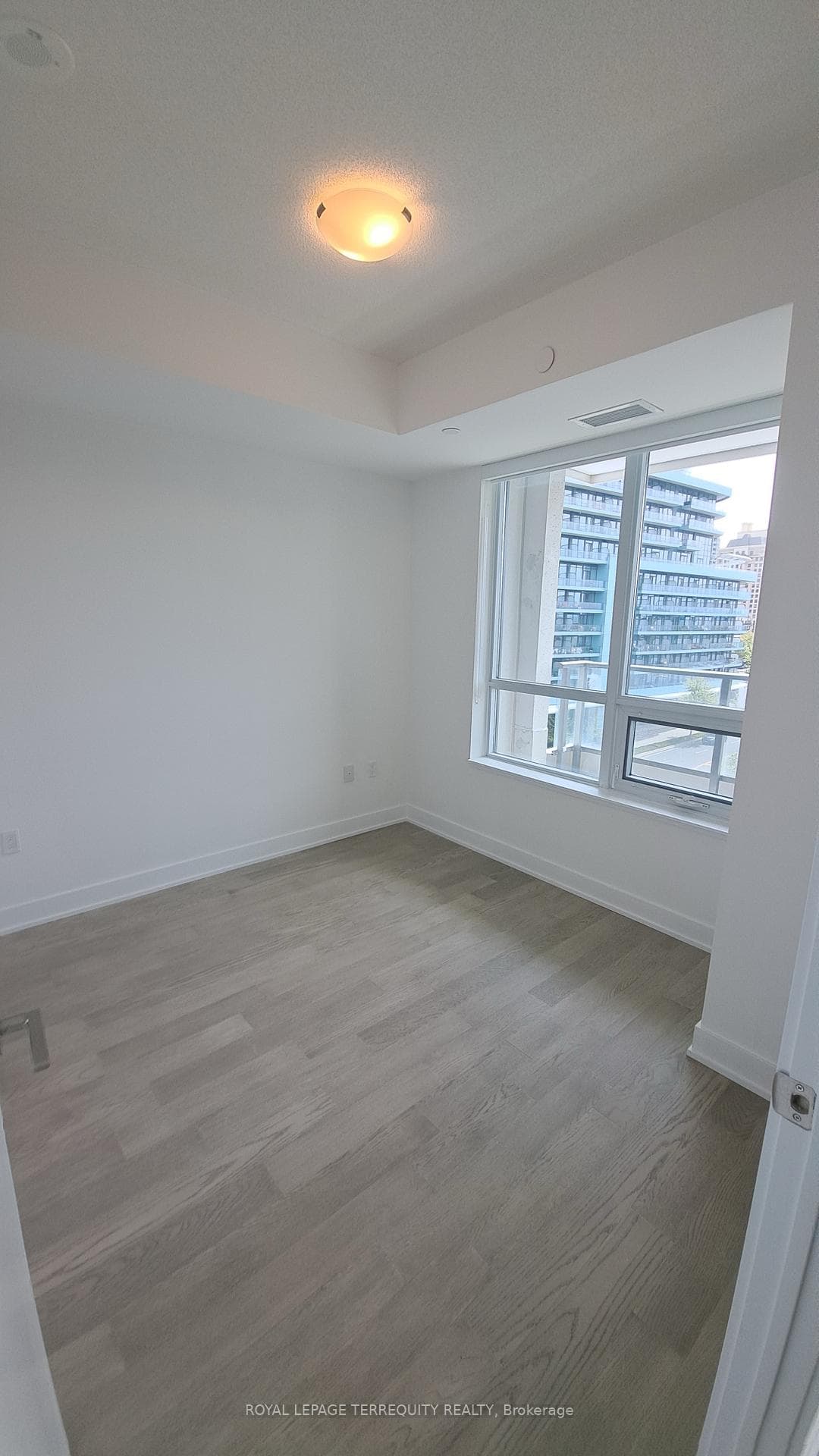 2 Teagarden Court Unit 608 photo 7