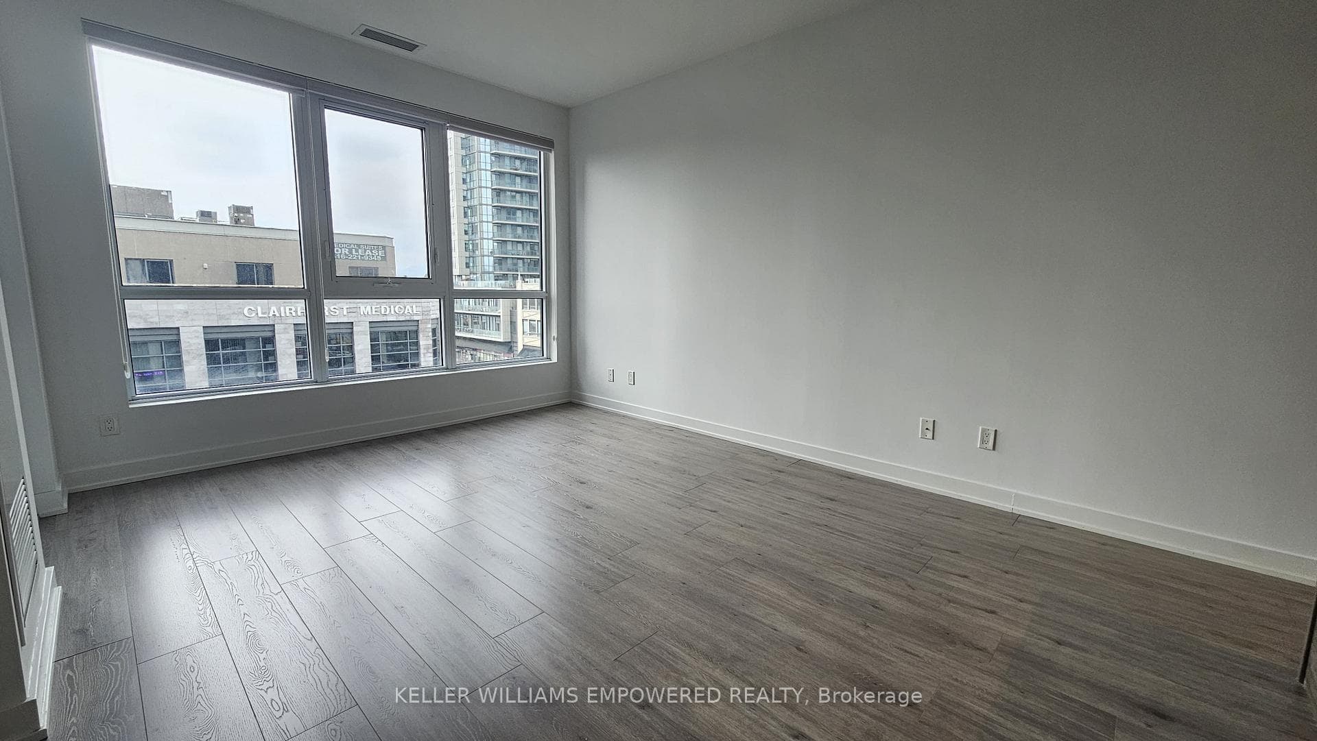 501 St. Clair Avenue Unit 425 photo 9