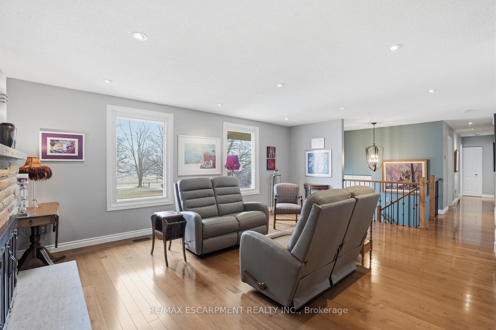 9389 Chippewa Road photo 25